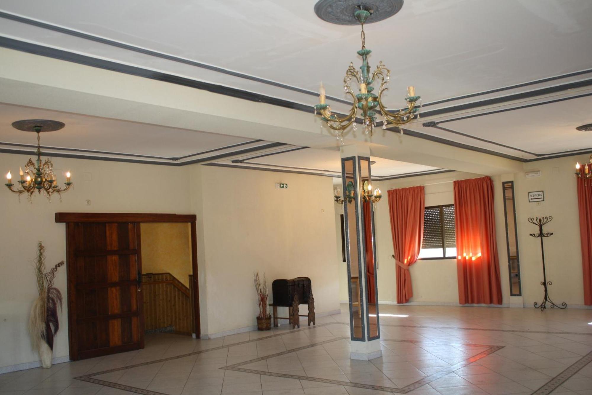 Hotel Carvajal Torrejón el Rubio Dış mekan fotoğraf