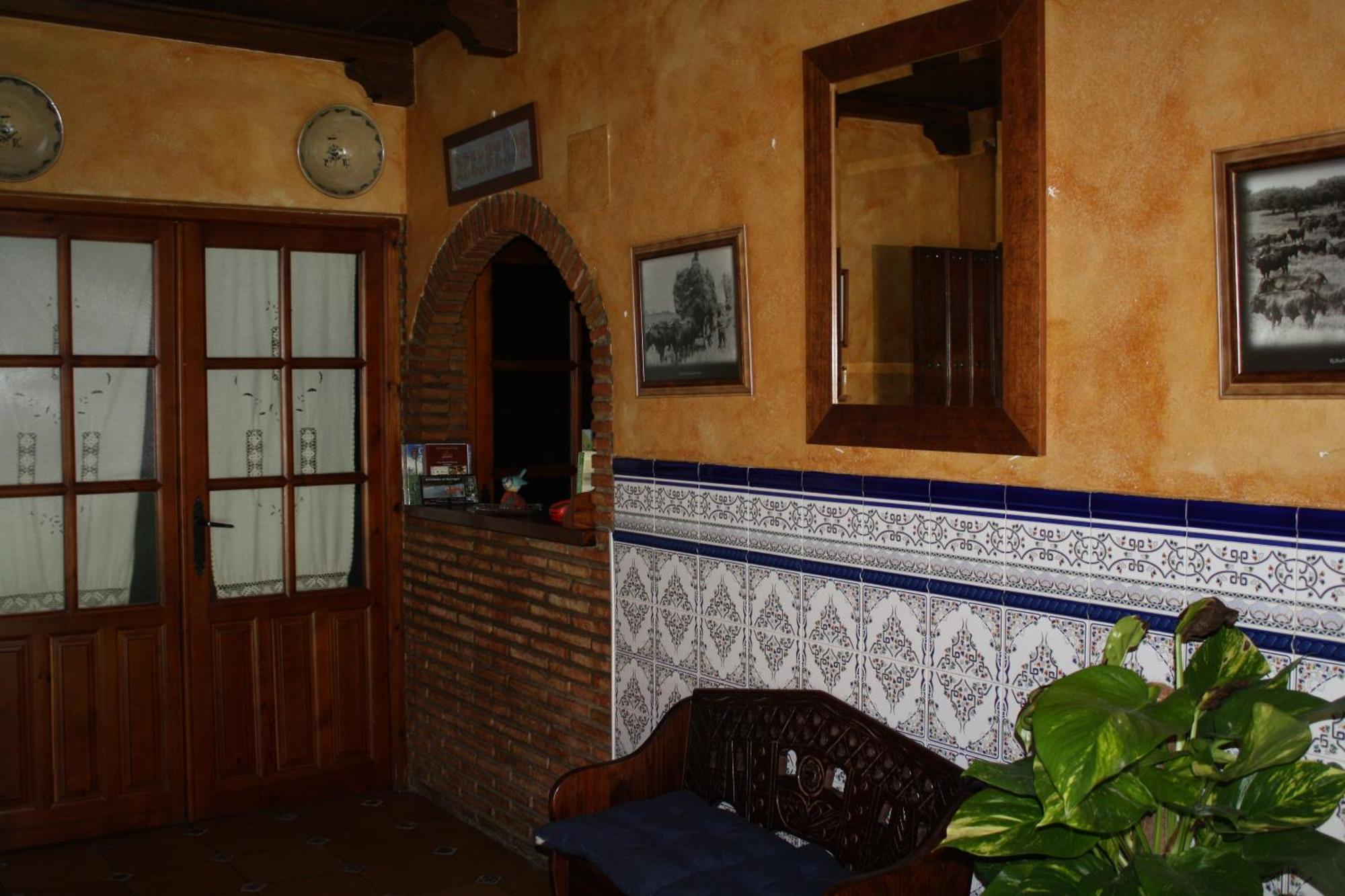 Hotel Carvajal Torrejón el Rubio Dış mekan fotoğraf