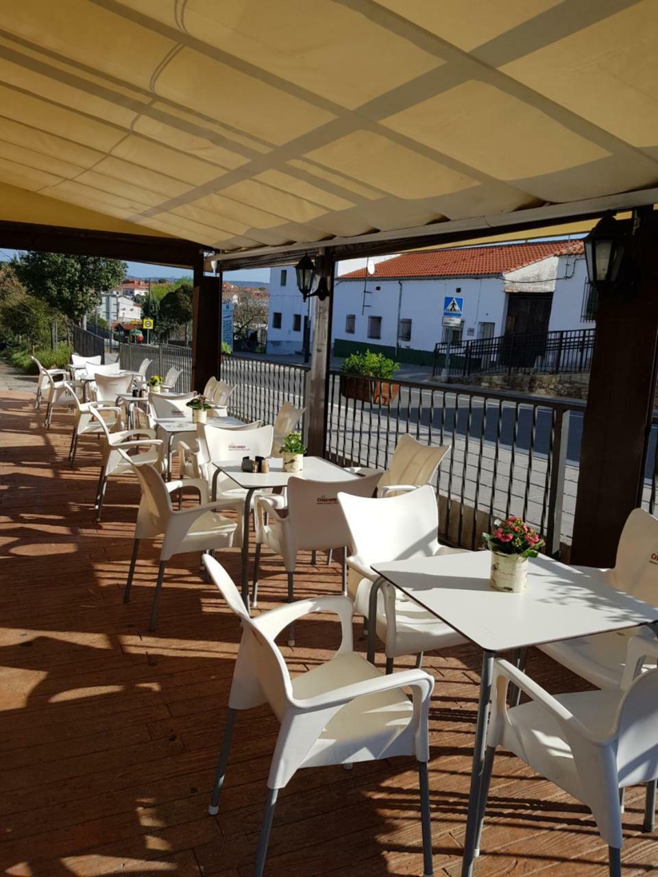 Hotel Carvajal Torrejón el Rubio Dış mekan fotoğraf
