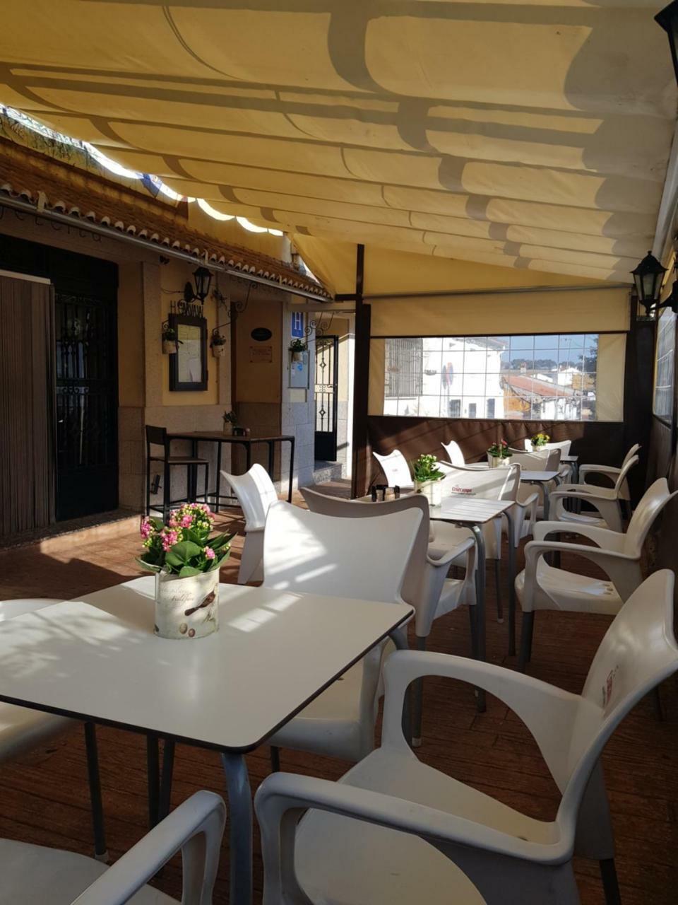 Hotel Carvajal Torrejón el Rubio Dış mekan fotoğraf